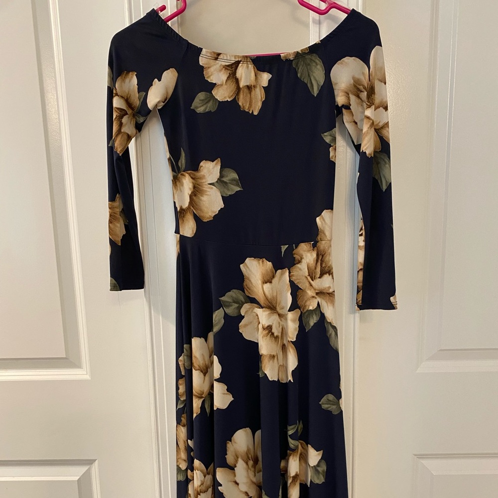 Soprano midi floral dress